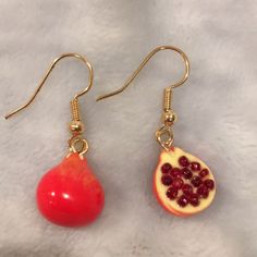 Pomegranate Fashion Novelty Pierced Earrings Nwt Measure 1” Long Dangle, One Fruit Is Solid Rounded While The Second Is Cross Sectioned Revealing The Characteristic Jeweled Seeds Of The Pomegranate, So Cute! These Are Petite Earrings With A Short 1” Dangle, Lightweight. So Cute! Unbranded. Gold Toned Metal Alloy French Wires And Setting. Red Dangle Jewelry With Fruit Design, Trendy Fruit Design Drop Earrings, Red Novelty Jewelry With Charms, Novelty Red Pierced Earrings, Cute Red Earrings With Fruit Design, Red Novelty Drop Earrings, Red Fruit Design Dangle Jewelry, Red Fruit Design Drop Earrings, Boho Hoop Earrings