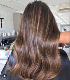 Hair With Highlights, Modern Haircuts, Honey Hair, Hair Shades, Hair Inspiration Color