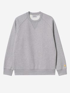 Experience the perfect blend of comfort and style with the Chase Sweatshirt from Carhartt WIP. Crafted from a premium polycotton blend, this sweatshirt features a brushed finish for an incredibly soft and cozy feel. Its relaxed fit and raglan sleeves ensure a comfortable and flattering silhouette, while the intricate knot stitch detail adds a touch of sophistication.
  58% Cotton, 42% Polyester
 Raglan sleeves
 Knotted stitch
 "C" logo embroidery
 Grey



Size & Fit:
Regular fit
 The model is 18 Grey Sweats, Men Sweatshirt, Carhartt Wip, Grey Sweatshirt, Sweater Coats, Embroidery Logo, Jean Jacket, Birkenstock, Women Brands