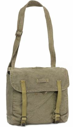 Romanian Army, Bag Design, Outdoor Outfit, Bags Designer, Everyday Wear, How To Wear