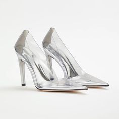 Brand New In Box With Dust Bag Good American ‘Cinder-F*Cking-Rella’ Pumps Size: Women’s Us 7 1/2 Color: Glass (Clear) Made In Spain Retails For $169 (Still In Stores) The Shoe Box May Have Have Some Marks On It From Retail Storage As They Are White. Slip On A Shoe That's Crystal Clear And Totally Hot. Don't Miss Out On This Iconic Clear Heel Moment. Translucent Color Sexy Stiletto Heel Cloud Sole For All Day Comfort Heel: 110mm/4.33 Inch Material: 100% Lucite Care: Professional Care Recommended Retail Storage, Glass Shoes, Cinderella Shoes, Gorgeous Heels, Princess Shoes, Clear Heels, White Slip, Comfortable Heels, Trending Fashion