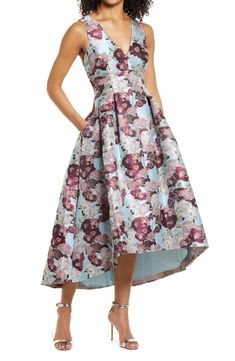 Free shipping and returns on Metallic Floral Jacquard Cocktail Dress at Nordstrom.com. Gilded florals romance this lustrous cocktail dress styled with a dipped neckline and a fully swishable skirt. Light Blue Gown, High Low Chiffon Dress, Cocktail Dress Style, High Low Gown, High Low Midi Dress, Pleated Gown, Floral High Low Dress, Eliza Dress, High Low Maxi Dress