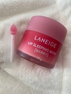 Hydrated Lips, Laneige Lip, Sephora Skin Care, Makeup Accesories, Laneige Lip Sleeping Mask, Pretty Skin Care, Lip Products, Lip Sleeping Mask, Chapped Lips