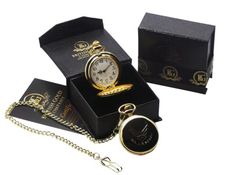 A British Gold Company official branded production complete with signed / dated certificate enclosed within a gold-lined envelope.Housed within a luxurious display / presentation case sealed and ribbon-wrapped.US AUR FORCE  - Full Hunter    24k Gold Plated Pocket WatchThis beautiful Pocket Watch has been plated in pure gold and is accompanied by a signed and dated certificate enclosed within a gold-lined envelope.The front of the case features decorative emblem skilfully diamond cut into  gold o Luxury Quartz Pocket Watch, Luxury Gift Set, Gold Pocket Watch, Gold Cufflinks, Us Air Force, Gold Line, Luxury Boxes, White Dial, Pure Gold