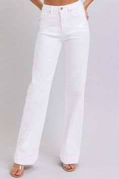 RISEN High-Rise Classic Straight Leg Relaxed Boyfriend Jeans Relaxed White Denim Pants These denim jean pants are designed for confidence in any setting offering a streamlined timeless look.Features a retro high-waist that offers providing a figure flattering slimming effect, functionality and elongates the silhouette preventing muffin top.The straight leg boyfriend cut provides extra room in all of the right areas that lends to a sleek look that can take you from day to night.Keeping it casual White Jeans Women, High Waist Straight Jeans, Womens White Jeans, Local Boutique, Boutique Brands, Jeans Women, Basic Style, White Denim, Stretchy Material