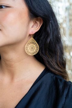 Camilla is our classic intricate style that is sure to become a wardrobe staple. The delicate details make this versatile design simply unique. 18K gold-plated hypoallergenic stainless steel hooks 18k gold-plated laser cut stainless steel drops Boho Design, Stocking Stuffer Gifts, Boho Designs, Summer Gift, Delicate Details, Drop Pendant, Gold Plated Earrings, Chic Boutique, Limited Stock