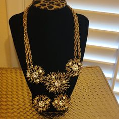 Preloved In New Condition Avon Jewelry Vintage, Avon Jewelry, Vintage Avon, Jewelry Vintage, Womens Jewelry Necklace, Vintage Jewelry, Jewelry Necklaces, Women Jewelry, Necklaces