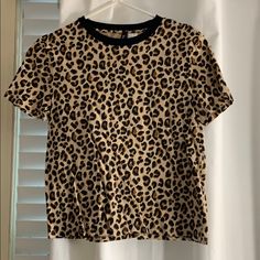 Never Worn - Perfect Condition Tan Brown, Things To Buy, Tshirt Print, Print T Shirt, Colorful Shirts, H&m, Women Shopping, T Shirt, Color