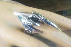 H R Geiger inspired Sterling silver Chunky long claw ...alien style claw long heavy finger ring .It is made from solid sterling silver (925) not hollowed out MADE TO ORDER 2 WKS. It weights 38.7 gms ..yip well over an onze of silver in this big puppy it is 6 cm(2 1/2 '') long ..down the finger..past the knuckle I can resize any size for no extra cost Metal Jewelry Making, Dark Jewelry, Hippie Rings, Long Ring, Dragon Claw, Chunky Ring, Lace Bands, Vintage Sterling Silver Rings, Gothic Punk