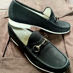 Gucci Brand Men’s Loafer- Gently Worn (See Pics Of Sole) Size 8 Black Leather With White Sole Gucci Calf Leather Loafers With Branded Insole, Gucci Loafers In Calf Leather, Gucci Calf Leather Loafers, Gucci Leather Loafers With Rubber Sole, Gucci Leather Slip-on Loafers, Modern Gucci Loafers For Office, Gucci Modern Black Loafers, Gucci Slip-on Leather Shoes With Leather Sole, Gucci Slip-on Leather Shoes