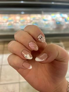 Pink and white mummy ghost and spider web nails french tips and nail art Fall Nail Inspo Halloween, Simple Cute Nails Halloween, Halloween Nails Inspo Almond, Mummy Nail Art Halloween, Ugliest Nails In The World, Halloween Nail Ideas French Tip, October Nails Spider Web, Ghost Tips Nails, Simple Spider Web Nails