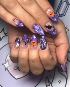 Trendy Halloween Nails, Halloween Nail Polish, Purple Halloween Nails, Artsy Nails, Black Halloween Nails, Holloween Nails, Almond Acrylic