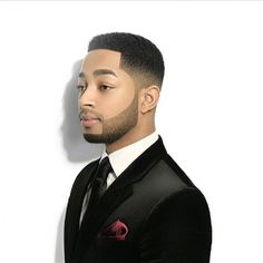 Beautiful low fade with crisp beard by Coldlvbel Fresh Haircuts, Latest Beard Styles, Black Men Beard Styles, Black Men Haircut, Low Fade Haircut, Black Men Beards