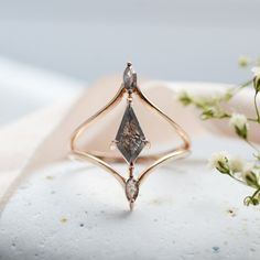 Diamond Alternative Engagement Ring Rose Gold Split Shank Ring - Etsy Ring Layering Ideas, Gray Diamond Ring, Diamond Alternative Engagement Ring, Bracelet Rings, Fantasy Earrings, Grey Diamond Ring, Necklace Aesthetic, Aesthetic Gold, Aesthetic Rings