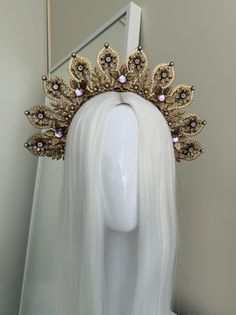 This lilac halo crown will be perfect for any upcoming bridal or baby shower, party, festival/concert or photoshoot. All crowns are hand made to order using quality materials: cable/zip ties for their durability and flexibility, lightweight metal filigree, glass and resin cabochons, and rhinestones. Please allow 1 week for production. If you require the item in a designated time frame, please send a message before purchasing and I will try my best to accommodate your order. Halo Crown Wedding, Gold Halo Crown, Festival Crown, Medieval Crown, Halo Crown, Fascinator Hairstyles, Crown Hair, Festival Concert, Crown Wedding