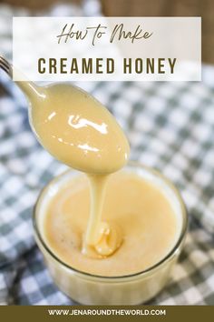 Making creamed honey is a very simple process that uses regular honey which is whipped in a stand mixer or with an electric mixer until it is opaque and beautiful in color. Creating creamed honey does not change the flavor of original honey. It still has that amazing taste. Infused Honey Recipes How To Make, How To Cream Honey, Diy Flavored Honey, Decrystalizing Honey, Diy Whipped Honey, Cinnamon Creamed Honey Recipe, How To Make Whipped Honey, Honey Based Desserts, Creamed Honey Uses