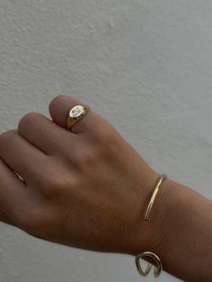 F R E E - E X P R E S S - S H I P P I N G - W O R L D W I L E Beautiful classic oval pinky ring Size: Approx. 1 cm / 0.4''(H) Weight: Approx. 2 gram Production time: 1-2 business days  Materials: ** Gold Plated 18K - contains 2 microns of gold which makes the jewelry very high quality. ** Sterling Silver 925 with Rhodium plating.  Rhodium is a quality metal that is in use with white gold. The Rhodium plating is use to protect the silver and make it shine.   Why to choose "My Jewelry" ? ** High quality - 2 microns of gold ** Fast production ** Free shipping ** Gift box included ** 1 year warranty ** Hundreds of satisfied customers Pinky Ring Silver, Pinky Promise Ring, Silver Pinky Ring, Pinky Signet Ring, Vday Gifts, Trendy Rings, Personalized Ring, Initial Ring, Personal Taste