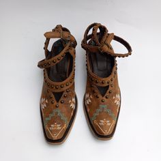 Beautiful Wester Style Shoes. Made In Mexico. Brown Western Snip Toe Heels, Brown Western Heels With Snip Toe, Western Leather Heels With Round Toe, Western Heels With Leather Sole And Round Toe, Western Brown Closed Toe Heels, Western Style Brown Closed Toe Heels, Lane Boots, Shoes Color, Mule Clogs