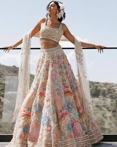 White Lehenga Choli, Lehenga Choli Designs, Choli For Women, White Lehenga, Sabyasachi Lehenga, Makeup Images, Lehenga Choli Wedding, Floral Lehenga, Party Wear Lehenga Choli