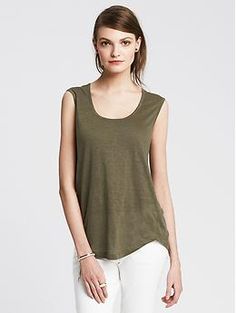 Linen Scoopneck Tank Casual Scoop Back Tank Top For Spring, Casual Linen Tank Top For Everyday, Casual Everyday Linen Tank Top, Casual Scoop Back Tank Top For Summer, Summer Chic Crew Neck Tank Top, Chic Crew Neck Tank Top For Summer, Everyday Green Scoop Neck Tank Top, Green Scoop Neck Tank Top For Everyday, Chic Everyday Tops With Scoop Back