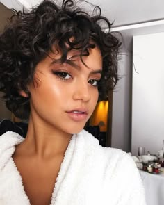 My Only, Isabela Moner, Only One, Time Photography, Short Curly Haircuts, Haircuts For Curly Hair, Curly Hair Inspiration, Curly Hair Cuts, Short Curly Hair