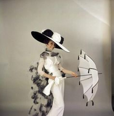 Audrey Hepburn Hat, Vintage Dress Sewing Patterns, Broadway Costumes, Audrey Hepburn Photos, Hollywood Costume, Audrey Hepburn Style, Cecil Beaton, Paris Chic, My Fair Lady