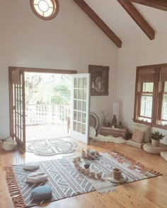 a room that has a rug on the floor