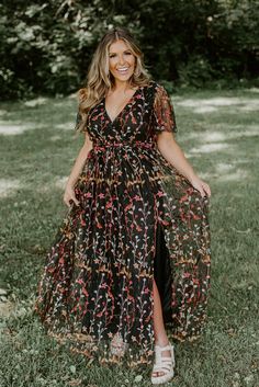 ECB Exclusive: Dreamy Floral Maxi Dress, Black – Everyday Chic Boutique Black Floral Print Maxi Dress For Prom, Black Floral Print Floor-length Maxi Dress, Black Prom Dress For Fall, Black Flowy Maxi Dress For Fall, Black Floral Print Maxi Dress For Fall, Black Floor-length Maxi Dress For Fall, Black Flowy Maxi Dress For Prom, Family Photos Dress, Dress Family Photos