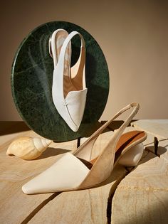 Beige Nature, Wood Fashion, Fashion Still Life, Gucci Bamboo, Shoe Store, Fashion Shoot, Trade Show, Be Still