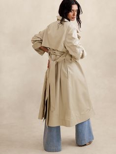 A minimalist approach to the classic trench, we cut this version in a relaxed silhouette with pared-down trench styling details like a belted closure.  Here, we've cut this version in a lightweight-yet-sturdy cotton twill, leaving it unlined so you can layer it easily as seasons change.  Water-Resistant Warm: Unlined for easy layering.  Relaxed fit with dropped shoulder.  Wide lapels.  Belted closure (no buttons).  Center back vent.  Unlined.  Relaxed fit.  Long sleeves.  Midi length.  Model: Si Trench Styling, Cotton Trench Coat, Trench Coat Outfit, Seasons Change, Changing Seasons, Winter Style, Travel Outfit, Long Coat