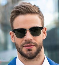 Influencing People, Oval Face Men, Fade Undercut, Ivy League Haircut, Highlights Hairstyles, Short Hair With Beard