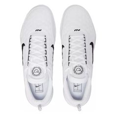 the nike air zoom low is available in white and black