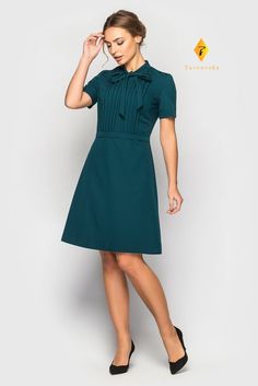 Dark Green Dress with bow neck, Cocktail tucked dress, Casual Fiitted Office Mini belted Dress, Trap Mini Dress With Bow For Work, Mini Length Workwear Dress With Bow, Elegant Mini Dress With Tie Neck, Fitted Mini Dress With Bow And Short Sleeves, Fitted Tie Neck Dress With Bow, Fitted Dress With Bow And Tie Neck, Green Short Sleeve Mini Dress For Office, Short Sleeve Dresses With Bow For Workwear, Short Sleeve Dress With Bow For Workwear