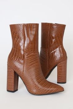 Heeled Boots Outfit, Crocodile Boots, Animal Print Boots, Chunky Heel Booties, Trendy Boots, Pointed Toe Heels, Fall Shoes, Cool Boots, Crazy Shoes