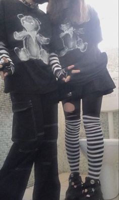 Grunge Matching Outfits, Matching Couple Outfits Goth, Emo Couple Outfits Matching, Matching Couple Outfits Grunge, Goth Matching Outfits, Matching Goth Outfits, Matching Alt Outfits, Matching Grunge Outfits, Matching Emo Outfits