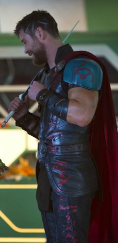 Thor Ragnarok Wallpaper, Avengers Universe, Thor Odinson, Chris Hemsworth Thor, Xbox Pc, Thor Ragnarok, Australian Actors, Game Trailers, Marvel Thor