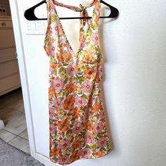 New Without Tag Size Small Chic And Casual Look Pink Halter Neck Sundress For Brunch, Pink Floral Print Summer Sundress, Summer Pink Sundress With Floral Print, Pink Lined Mini Dress For Day Out, Pink Sundress Mini Dress For Spring, Summer Pink Mini Dress For Brunch, Pink Summer Mini Dress For Brunch, Pink Halter Neck Mini Dress For Spring, Casual Pink Halter Neck Mini Dress