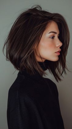 Longbob Hair, Rambut Brunette, Stacked Bob Hairstyles, Stacked Bob, Medium Bob Hairstyles, Bob Hairstyles For Fine Hair, Shoulder Length Hair Cuts, Haircuts Straight Hair