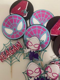 spiderman cupcake toppers and cake decorations