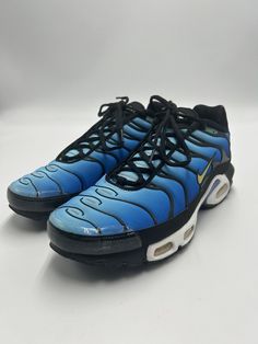 Nike Air Max Plus TN Hyper Blue Black White Men's Size 10.5 Sneakers BQ4629-003 All Black Tns, Blue Nike Air Max Running Shoes, Blue Air Max Sneakers For Streetwear, Nike Air Max Plus Tn Black, Nike Air Max 96 Ii Blackened Blue, Nike Tn, Nike Air Max Tn, Air Max Plus, Nike Air Max Plus