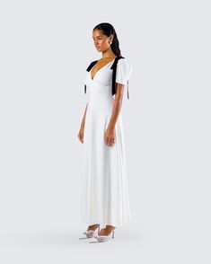 Be the girl of their dreams in this white maxi dress 😙 Made from crepe fabric and complete with velvet bows at the shoulders and puff sleeves, this look will have you looking like a walking fairytale 🤍 Velvet Bows, White Maxi Dress, Black Off Shoulder, Graphic Top, White Maxi, White Jersey, Velvet Bow, White Maxi Dresses, Crepe Fabric