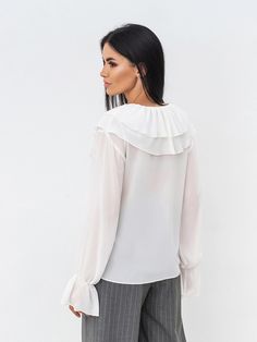 Elegant Chiffon V-neck Tops, Elegant Chiffon V-neck Blouse, Elegant V-neck Chiffon Blouse, Elegant V-neck Chiffon Tops, Solid Chiffon V-neck Tops, Chiffon V-neck Tops, Chiffon V-neck Top For Work, Feminine Chiffon V-neck Top, White Chiffon Blouse For Work