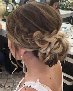 Bridesmaid Hair Updo Braid, Bridemaids Hairstyles, Quince Hairstyles, Bridesmaid Updo, Bridesmaid Hair Short, Bridesmaid Hair Updo, Bridal Hair Updo, Short Hair Updo, Homecoming Hairstyles