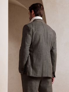 Blending old world texture with new world proportions, our designers created a masterpiece to be handed from one generation to the next.  This gorgeous birdseye tweed suit jacket uses a luxurious mix of cotton and Italian wool—a coveted fabrication Tawny Brown, Tweed Suit, Tweed Suits, Old World, Blending, New World, Banana Republic, Suit Jacket, The Next