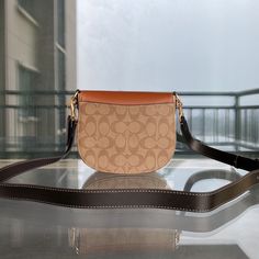 Ole ladies classic logo canvas KLEO No. 17 shoulder bag autumn and winter new product luxury and noble

Size 17/15.5/6 Coach Kleo Shoulder Bag, Music Bag, Multifunction Bag, Orange Backpacks, Lv Purse, Lv Shoes, Mini Bucket Bags, Small Tote Bag, Lv Handbags