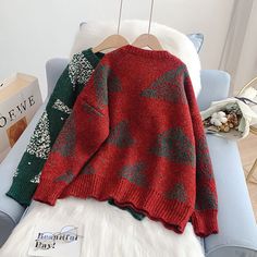 Style: commuting Size: one size Color: red, green Red Retro Winter Cardigan, Christmas Fashion, Throw Blanket, Green, Red, How To Wear, Color