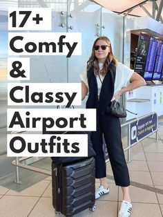 Navy Sweatpants Outfit Woman, Plane Wear Travel Outfit Ideas, Business Class Airport Outfits, Wide Leg Pants Airport Outfit, Cozy Airport Outfit Winter, Classy Travel Outfits For Women, Professional Airport Outfit, Airport Fit Summer, Classy Travel Outfit Airport Style