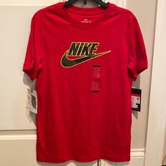 New Never Worn Nike Red Graphic Tee, Nike Red Graphic Tee Top, Spring Red T-shirt With Logo Print, Tops Nike, Nike Boys, Nike Boy, Nike Red, Boy Tees, Kids Nike