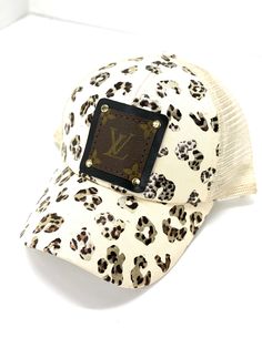 B - Leopard Cream Holographic Trucker with Cream back Black/Gold - Patches Of Upcycling Trendy Adjustable Baseball Cap For Spring, Casual Fitted Baseball Cap With Curved Bill, Trendy Adjustable Visor Snapback Hat, Trendy Adjustable Snapback Baseball Cap, Fitted Casual Snapback Hat, Trendy Adjustable Cap, Trendy Adjustable Fit Cap, Trendy Fitted Trucker Hat With Curved Brim, Trendy Adjustable Curved Bill Fitted Hat