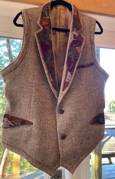 Repurposed Harris Tweed Jacket into a unique vest!  Soft tones of brown, golds rusts and muted magenta... embellished with hand stitching and felted details. A statement piece... for dress or totally casual. Chest - 42" Back Length - 25.5" Classy, comfortable and functional, vintage Harris Tweed Jackets from the '70's -'80's transformed into up cycled vests, with harris tweed off-cuts as embellished trim and hand stitching... original label of authenticity inside each vest. Loving the transforma Upcycle Tweed Jacket, Unique Vest, Harris Tweed Jacket, Tweed Jackets, Tweed Vest, Harris Tweed, Vest Outfits, Western Outfits, Tweed Jacket